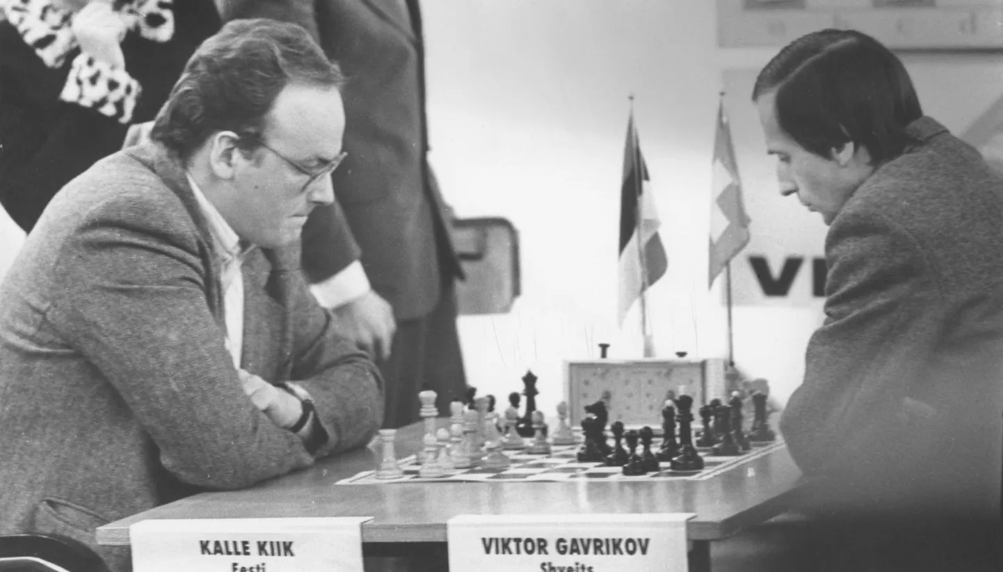 1989. aasta Võsu turniiri ajaks oli Kalle Kiigel täiskomplekt Eesti meistrivõistluste medaleid, hiljem on ta neid veel juurde võitnud.