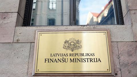 Budžeta deficītu nākamajos gados prognozē virs pieļaujamā līmeņa