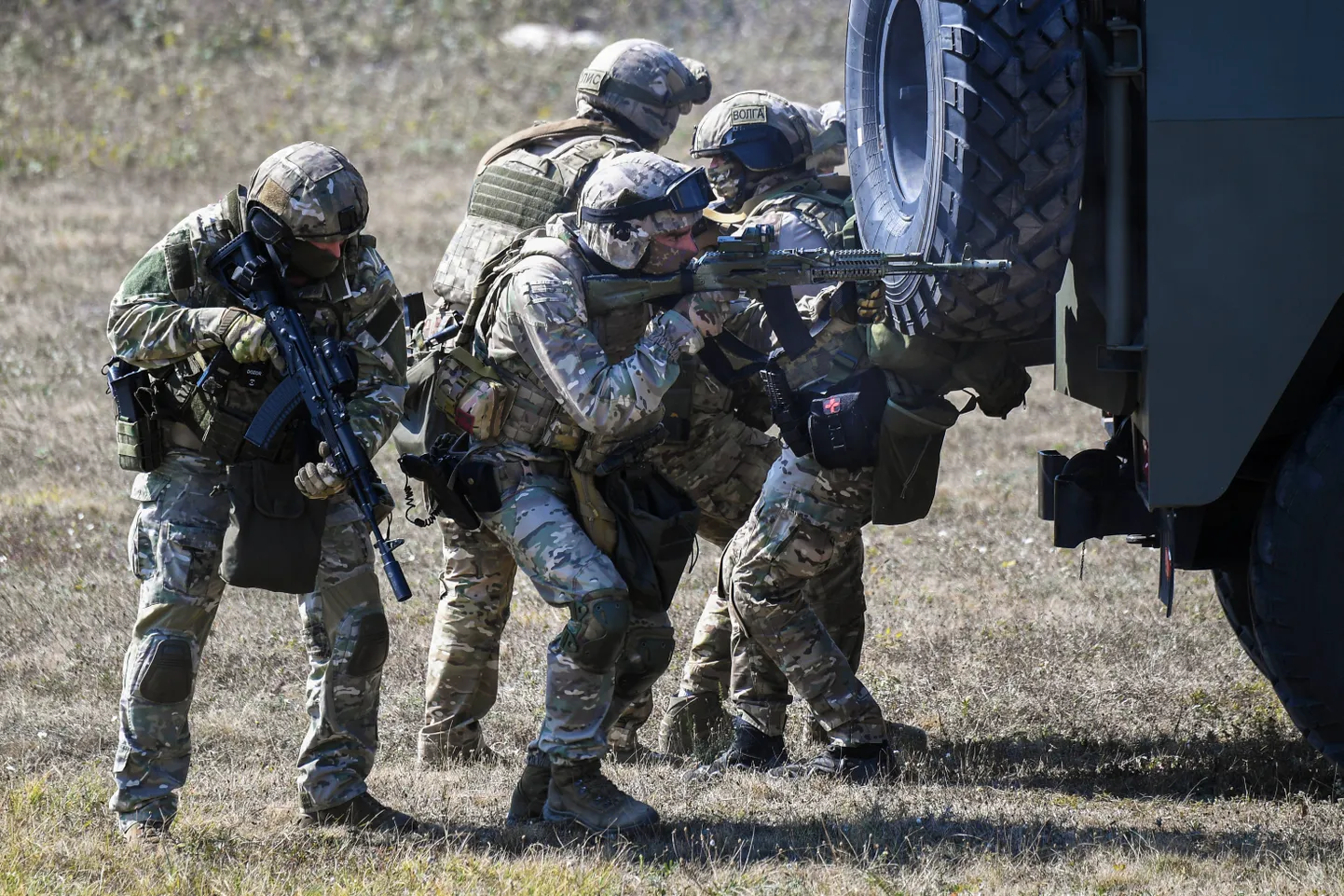 Российские военные в оккупированном Крыму.