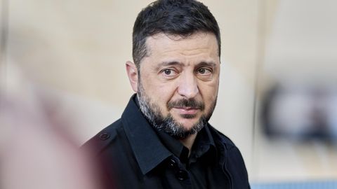 Krievija ar triecieniem enerģētikas objektiem vēlas radīt haosu Ukrainā, uzskata Zelenskis