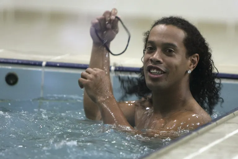 Ronaldinho basseinis