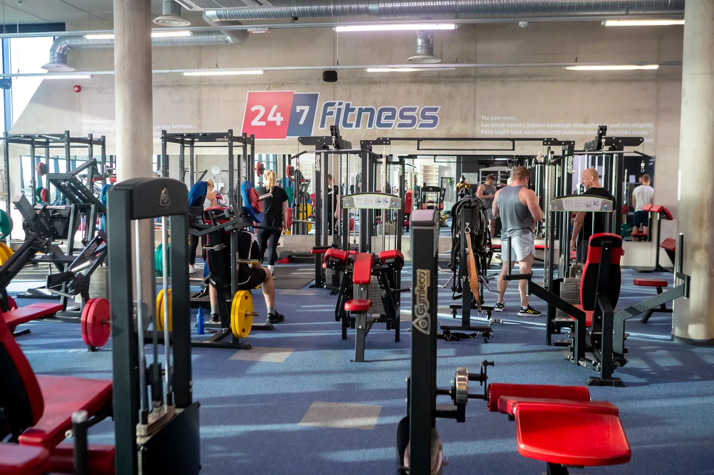 WOW-keskuse 24-7Fitness saal