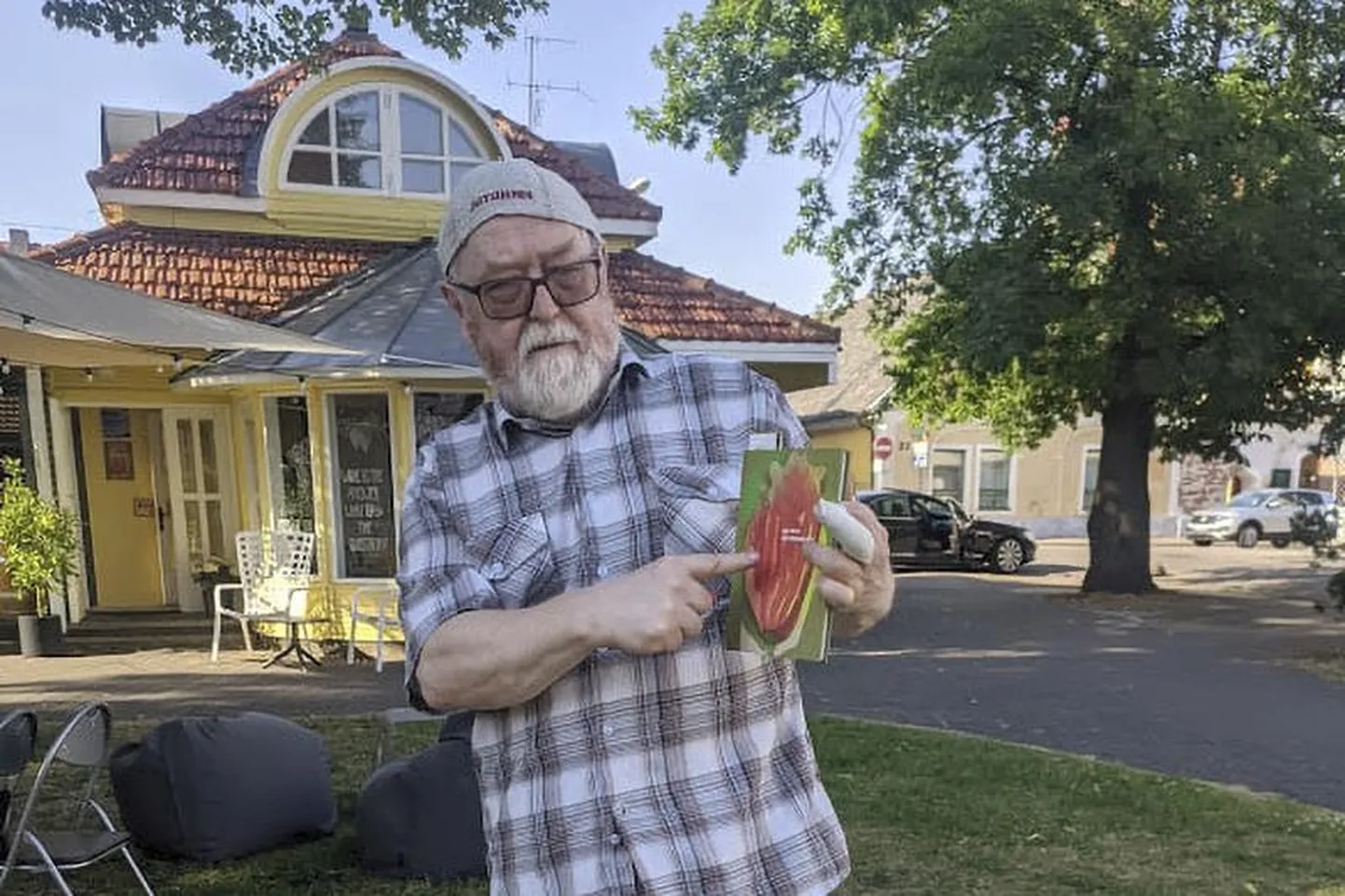 Jaak Känd on avaldanud luulekogu «Üks südamelöök».
