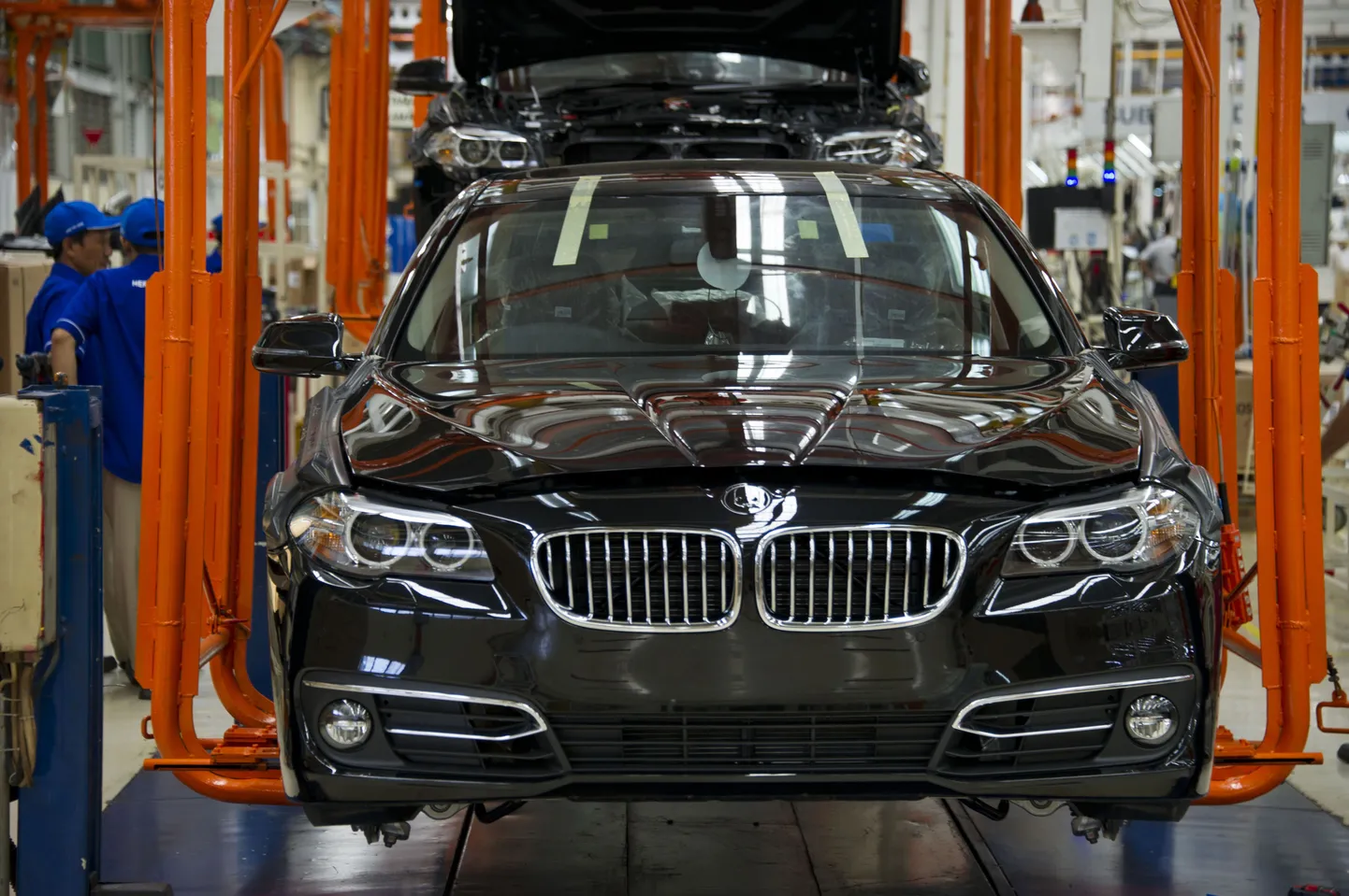 5. seeria BMW tehases.