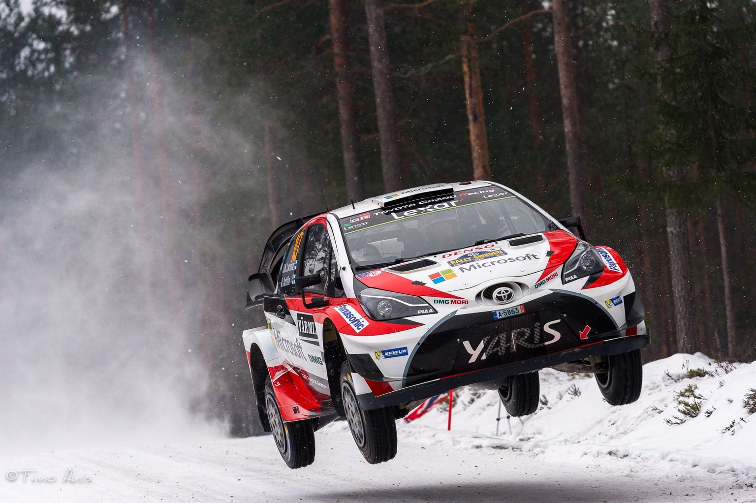 Jari-Matti Latvala Rootsi MM-rallil.