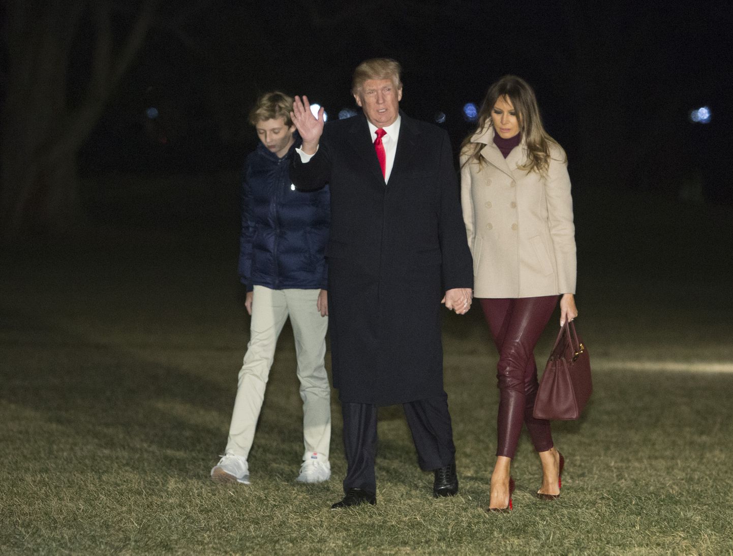 Donald Trump, Melania Trump ja nende poeg Barron Trump.