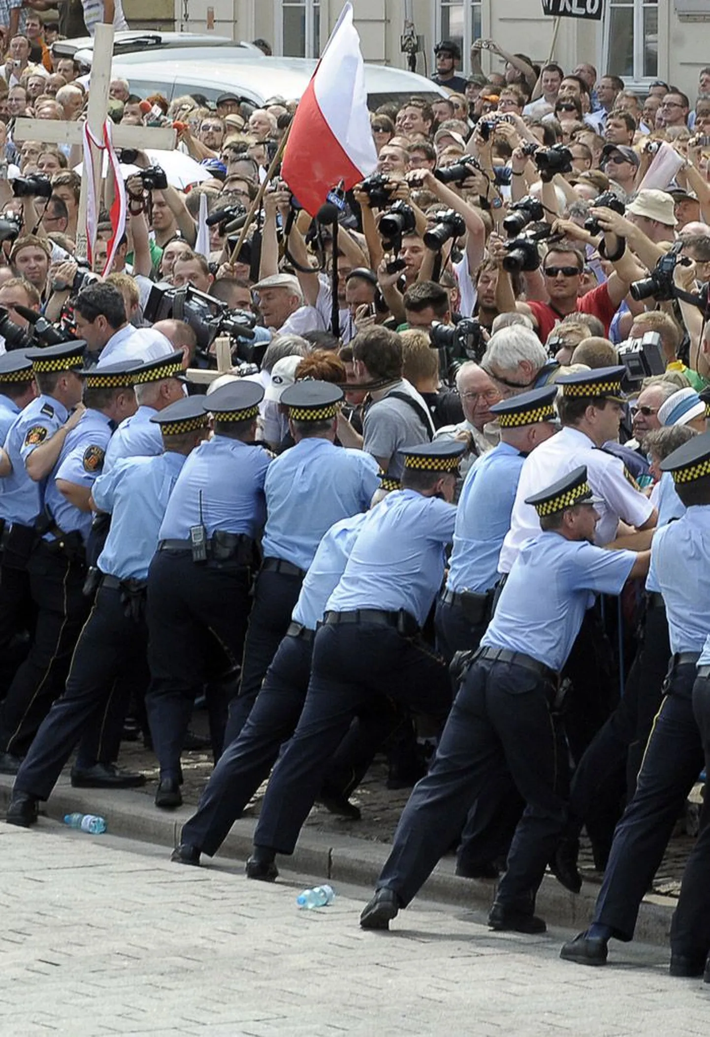 Üleeilsed demonstratsioonid Varssavis.