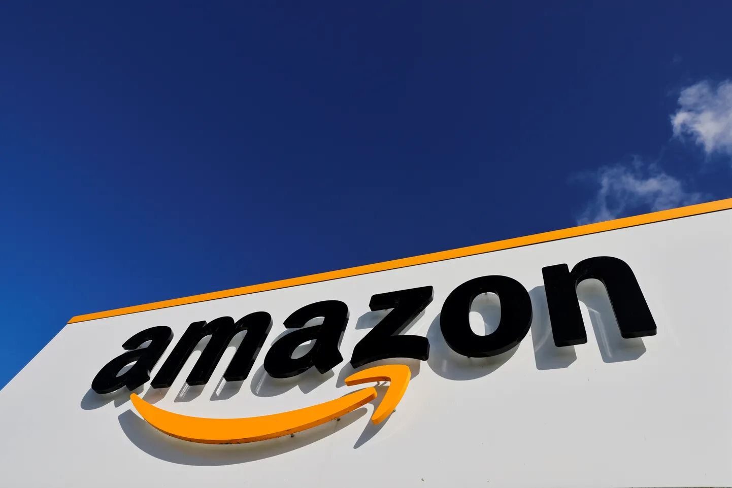 Amazoni logo.