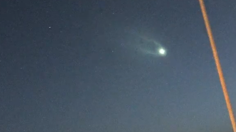 VIDEO ⟩ Latvijas debesīs novērots spožs meteors