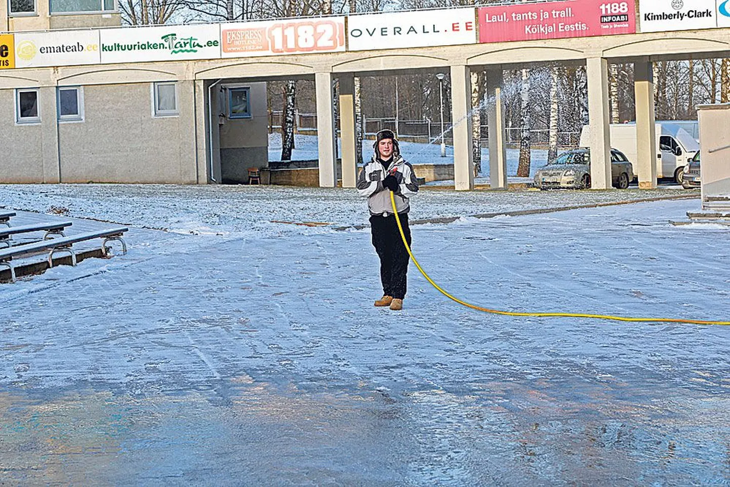 Reido Malleus valas eile ennelõunal lauluväljaku liuväljale teist jääkihti.