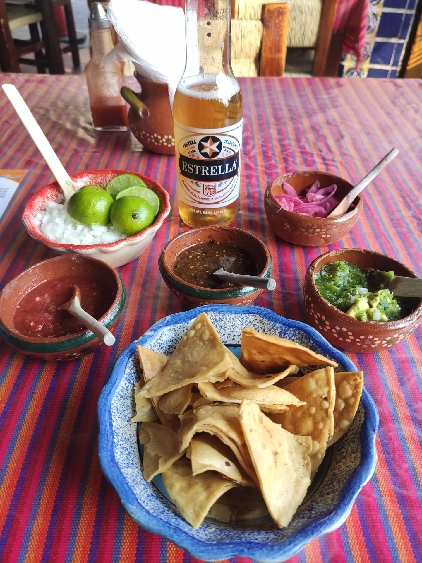 Guadalajara restorani Birrieria Las 9 Esquinas ooteroad.