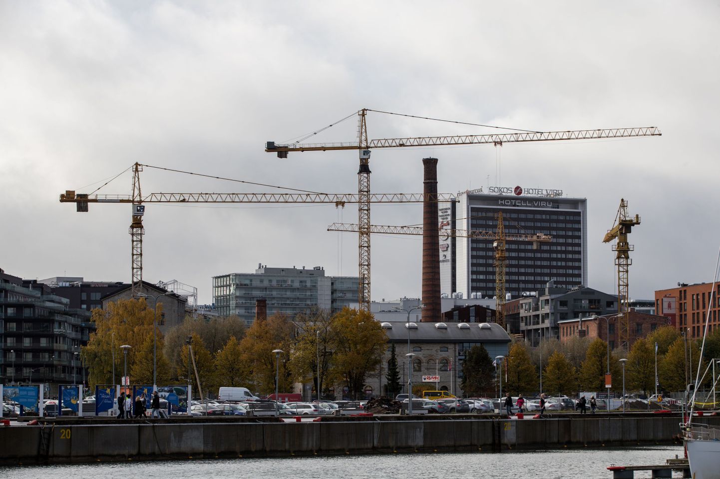 Arendajad kurdavad, et ehituslubade saamine Tallinnas venib.