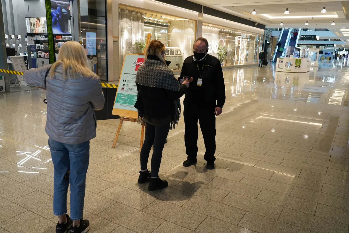 Tõendi kontrollimine Lätis.