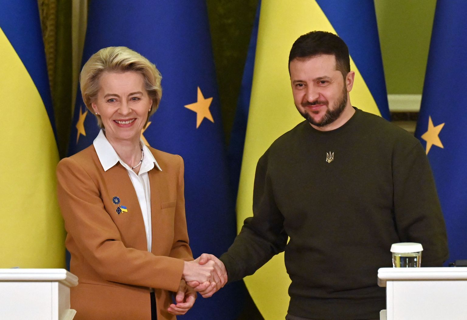Председатель Европейской комиссии Урсула фон дер Ляйен и президент Украины Владимир Зеленский.
