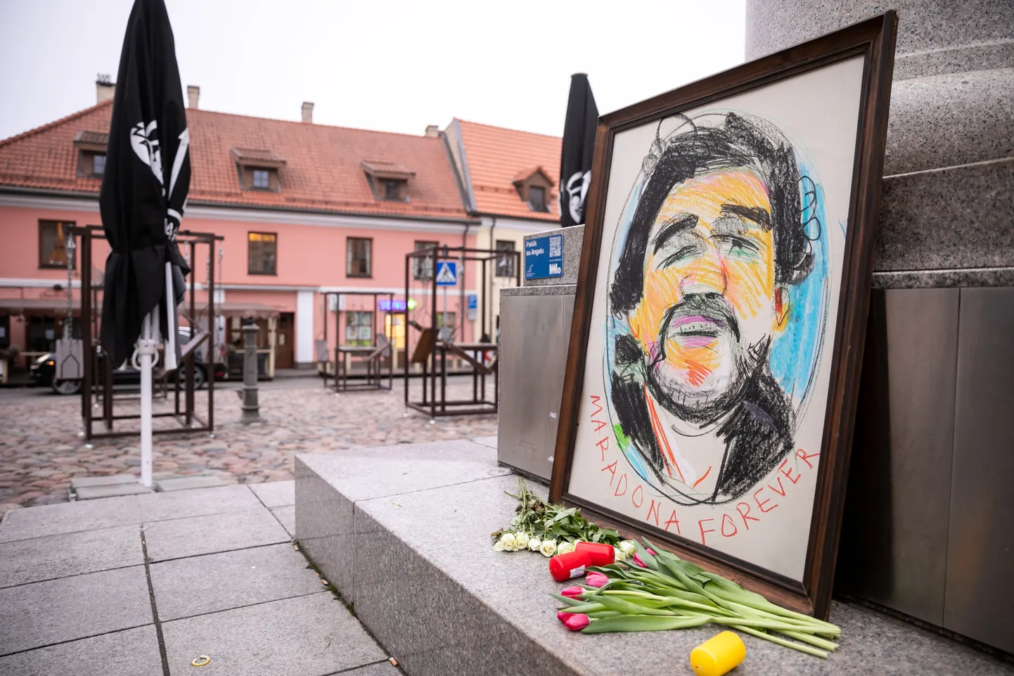 Djego Maradonu piemin arī Viļņā.