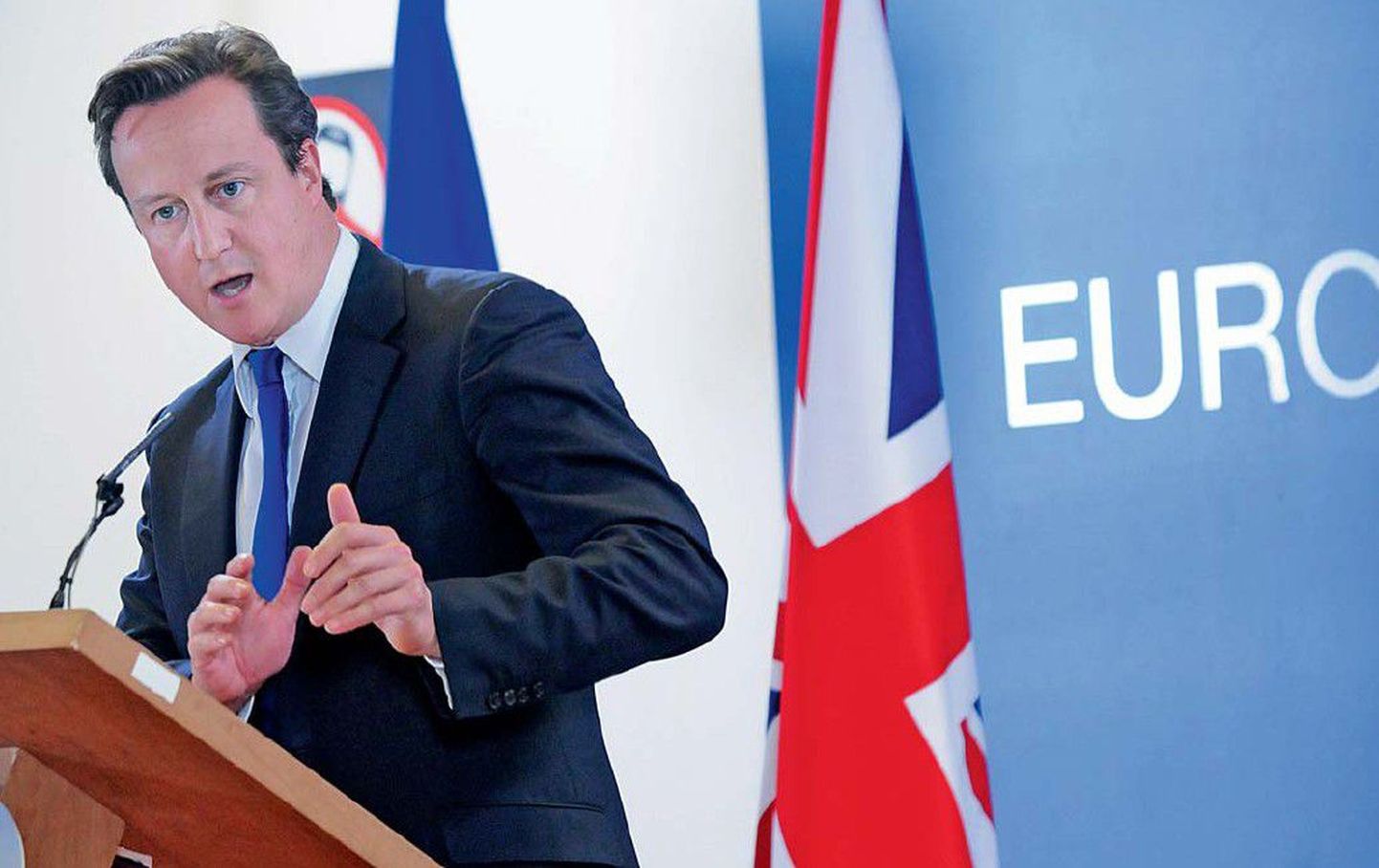 Briti peaminister David Cameron nõudis euroalalt kiireid otsuseid, et kustutada Kreeka tulekahju.