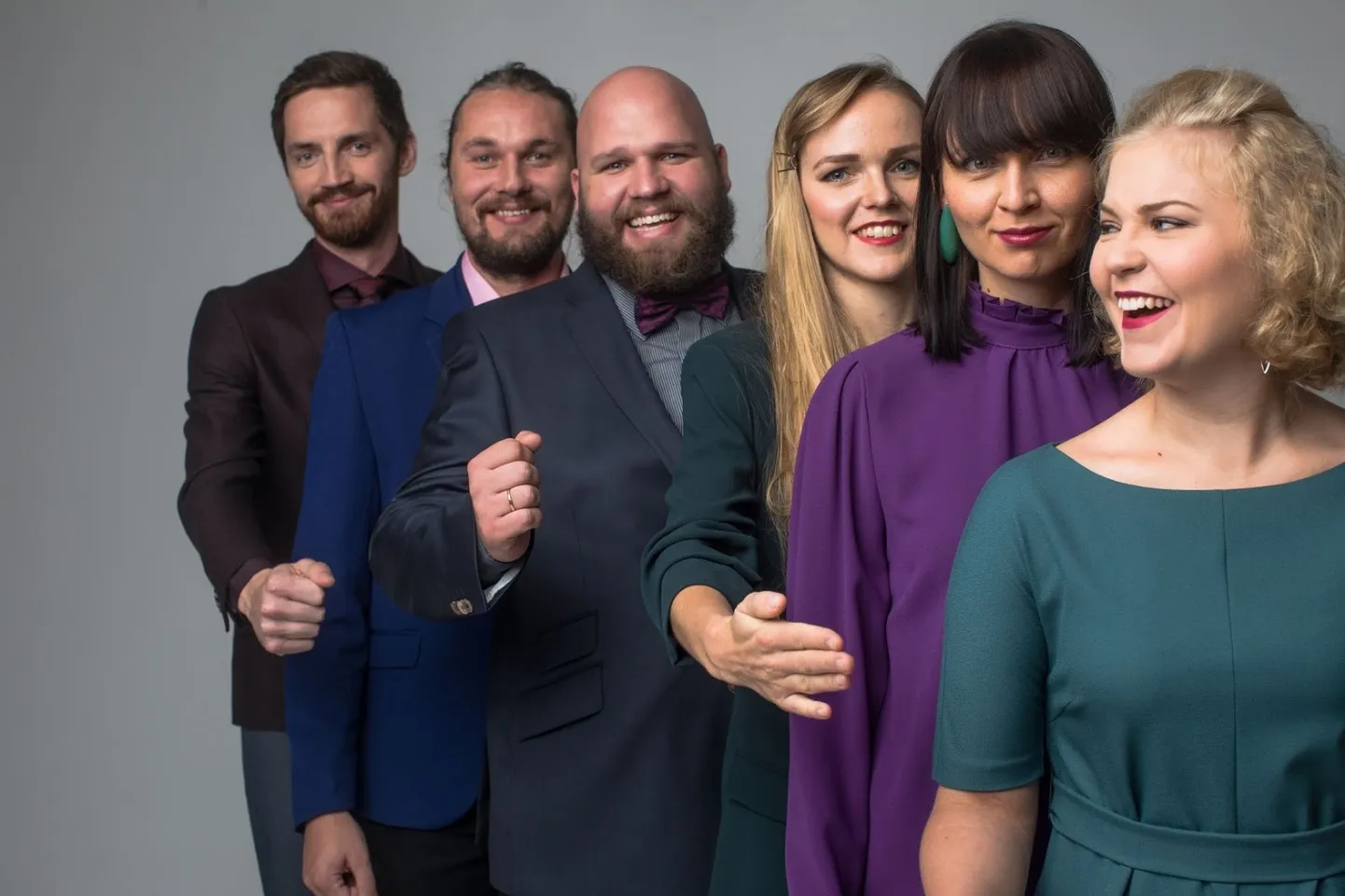 Estonian Voices ehk Rasmus Erismaa, Aare Külama, Mikk Dede, Kadri Voorand, Mirjam Dede ja Maria Väli.