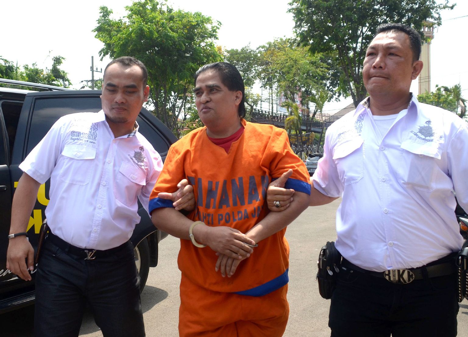 Indoneesia sektijuht Taat Pribadit süüdistatakse muude asjade hulgas ka mõrva tellimises.