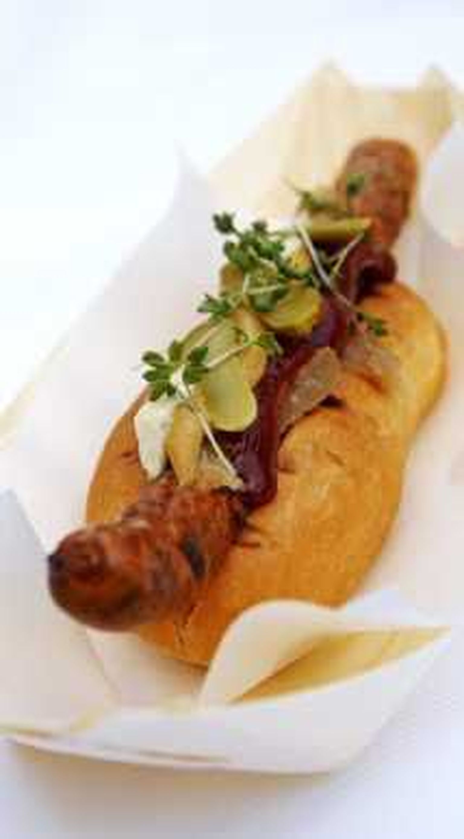 Kopenhaageni parimad ja kalleimad hotdogid leiab Løgismose grillbaarist, mida juhib gurmeekokk Thomas Herman.