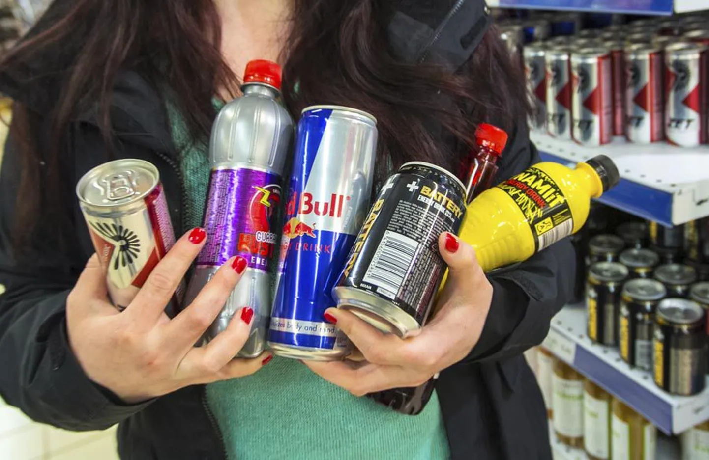 Uuringute põhjal joovad suure osa energiajookidest ära alaealised.