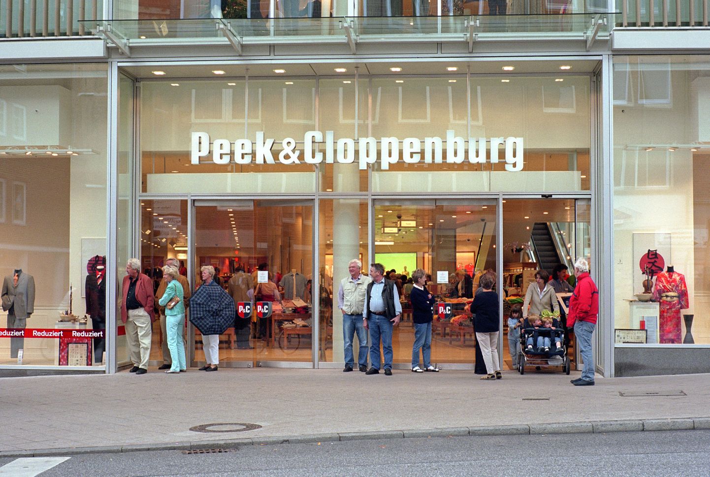 Магазин Peek & Cloppenburg в Германии.