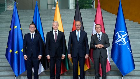 NATO TIPPKOHTUMISE EEL ⟩ Michal: Ukraina toetamine on kallis, aga kaotus korvamatu
