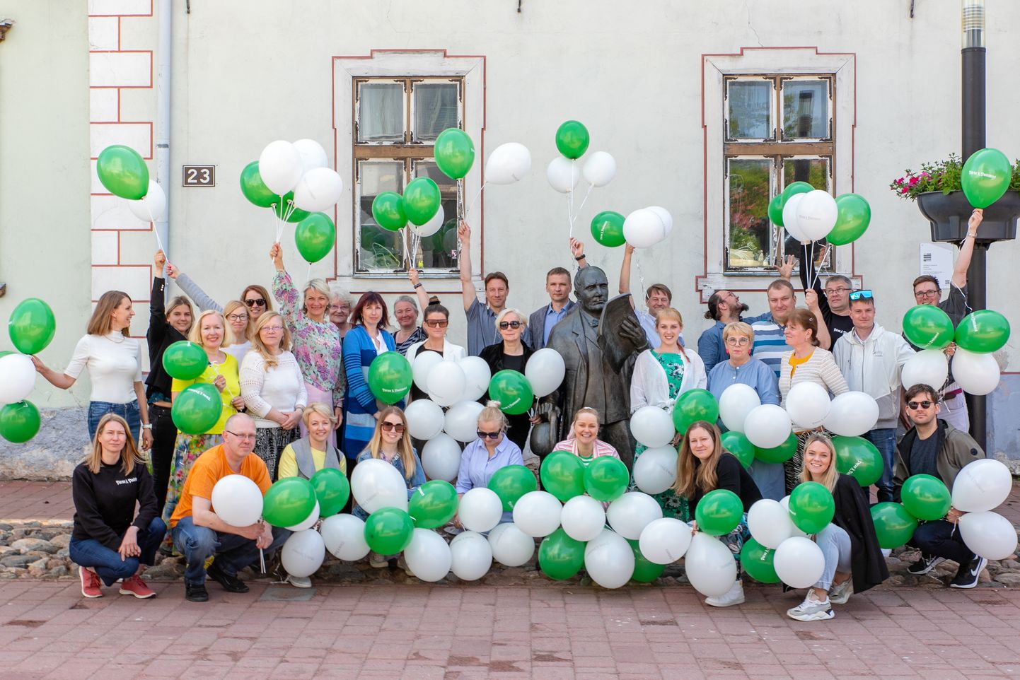 Юбилей издания журналисты Pärnu Postimees отметили веселым праздником.