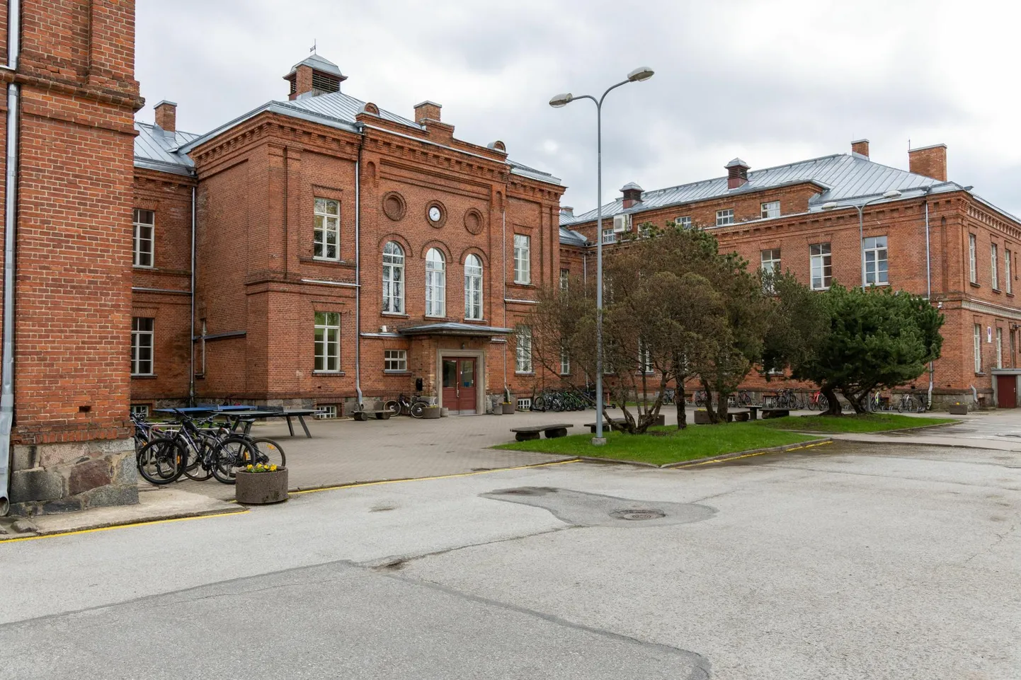 Kesklinna kool vajab uueks õppeaastaks uut direktorit.