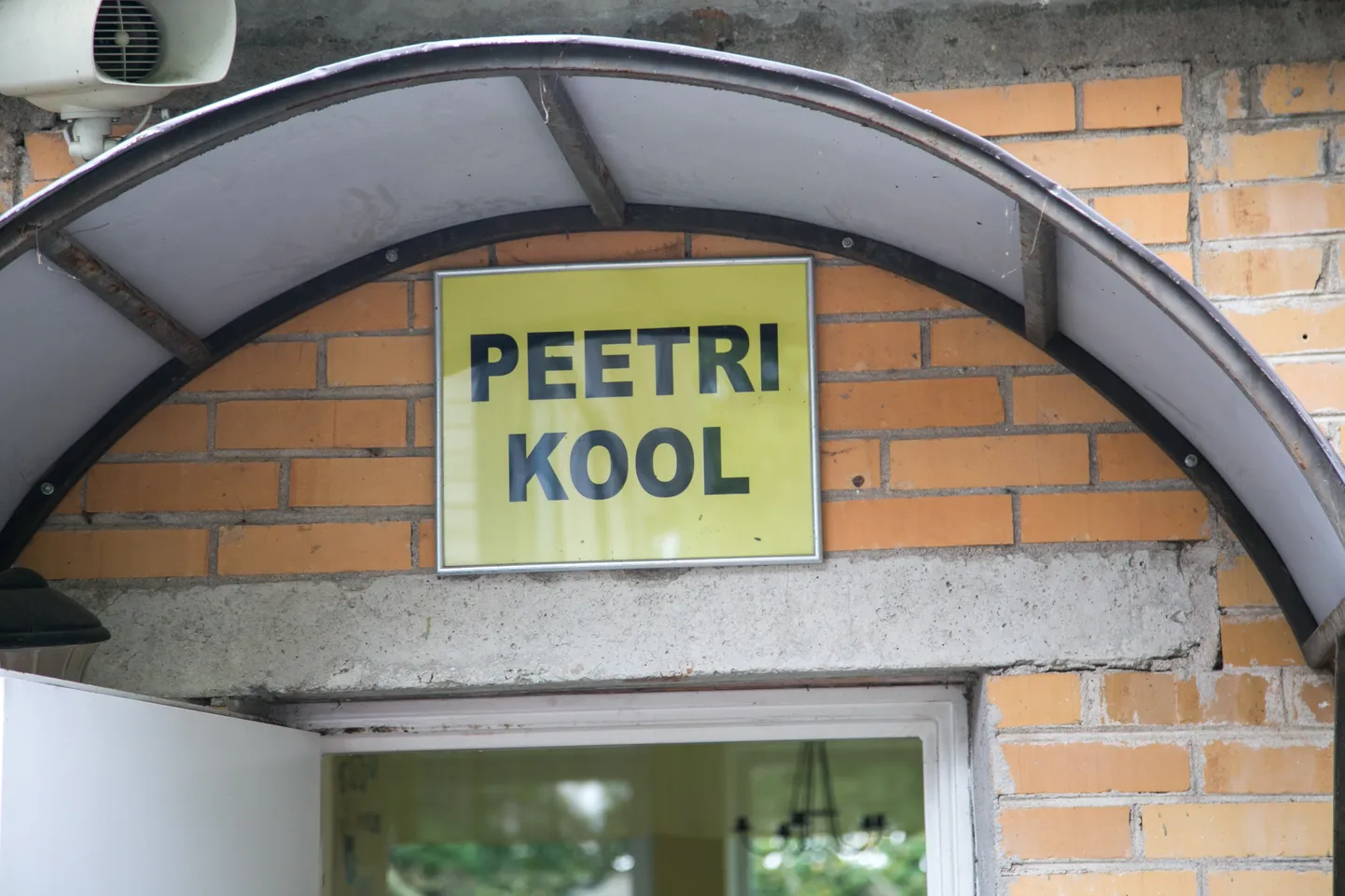 Peetri kooli endine hoone.