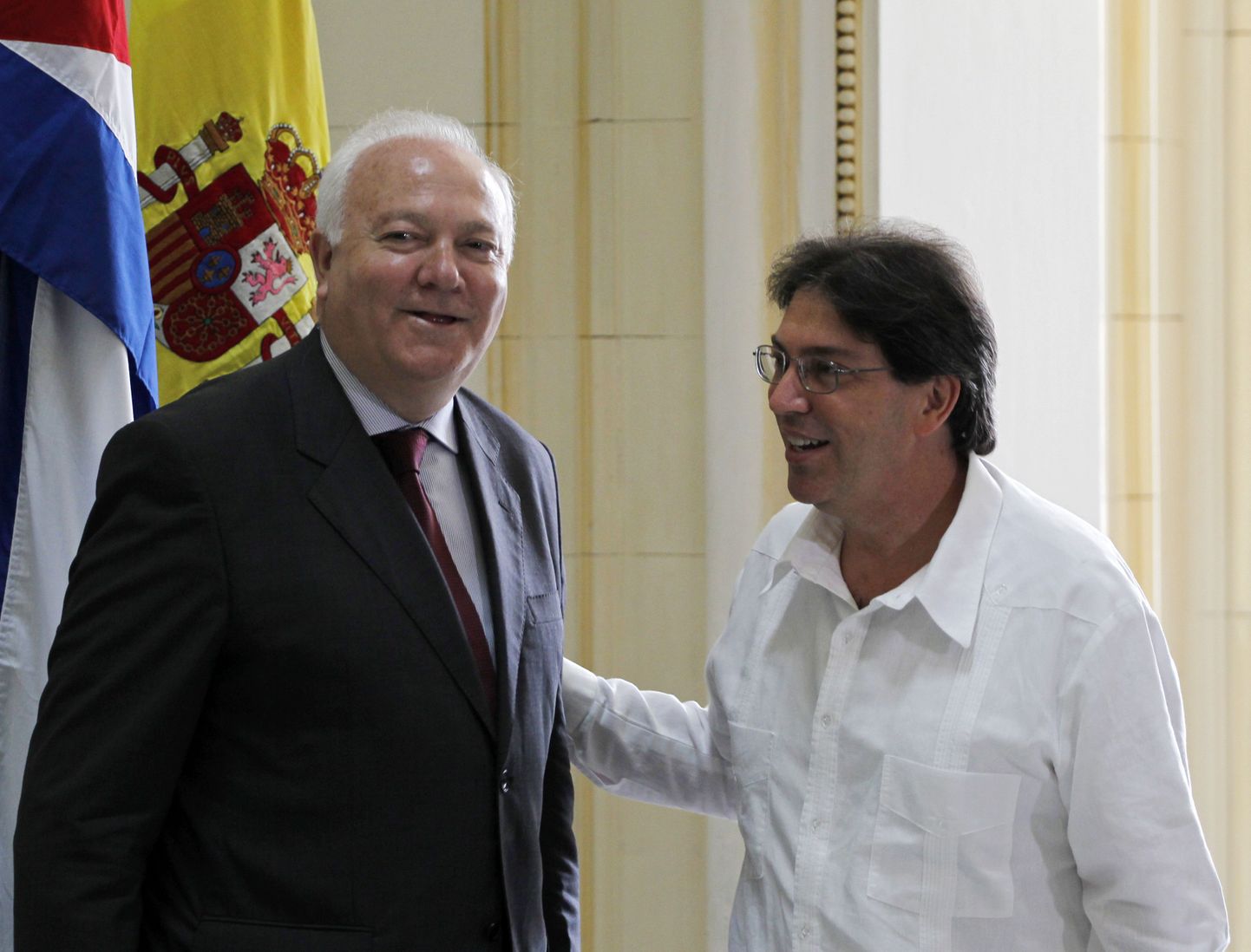 Hispaania välisminister Miguel Angel Moratinos koos Kuuba välisministri Bruno Rodriguezega