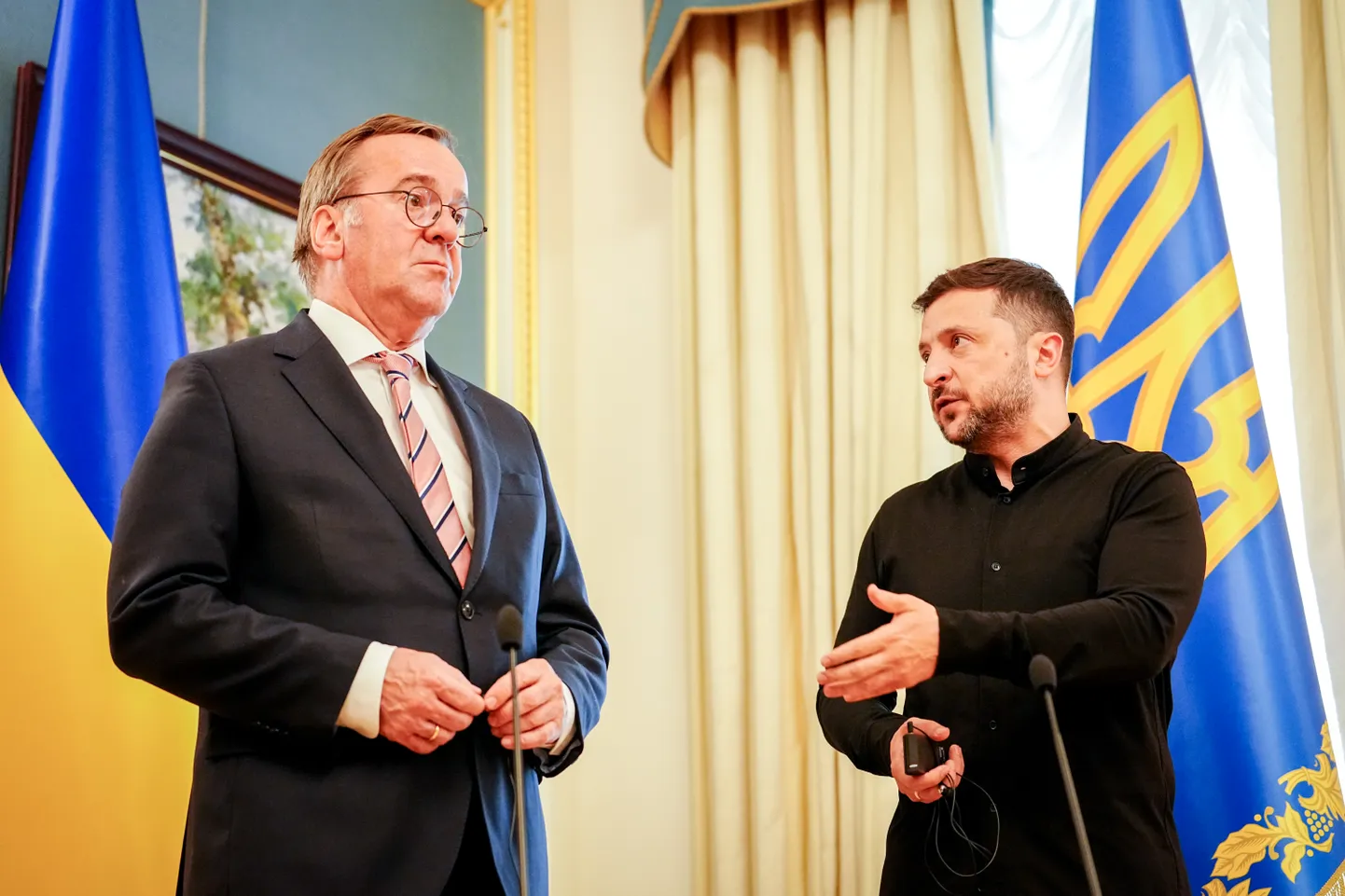Saksamaa kaitseminister Boris Pistorius koos Ukraina president Volodõmõr Zelenskõiga Kiievis 12. juunil 2025. aastal.