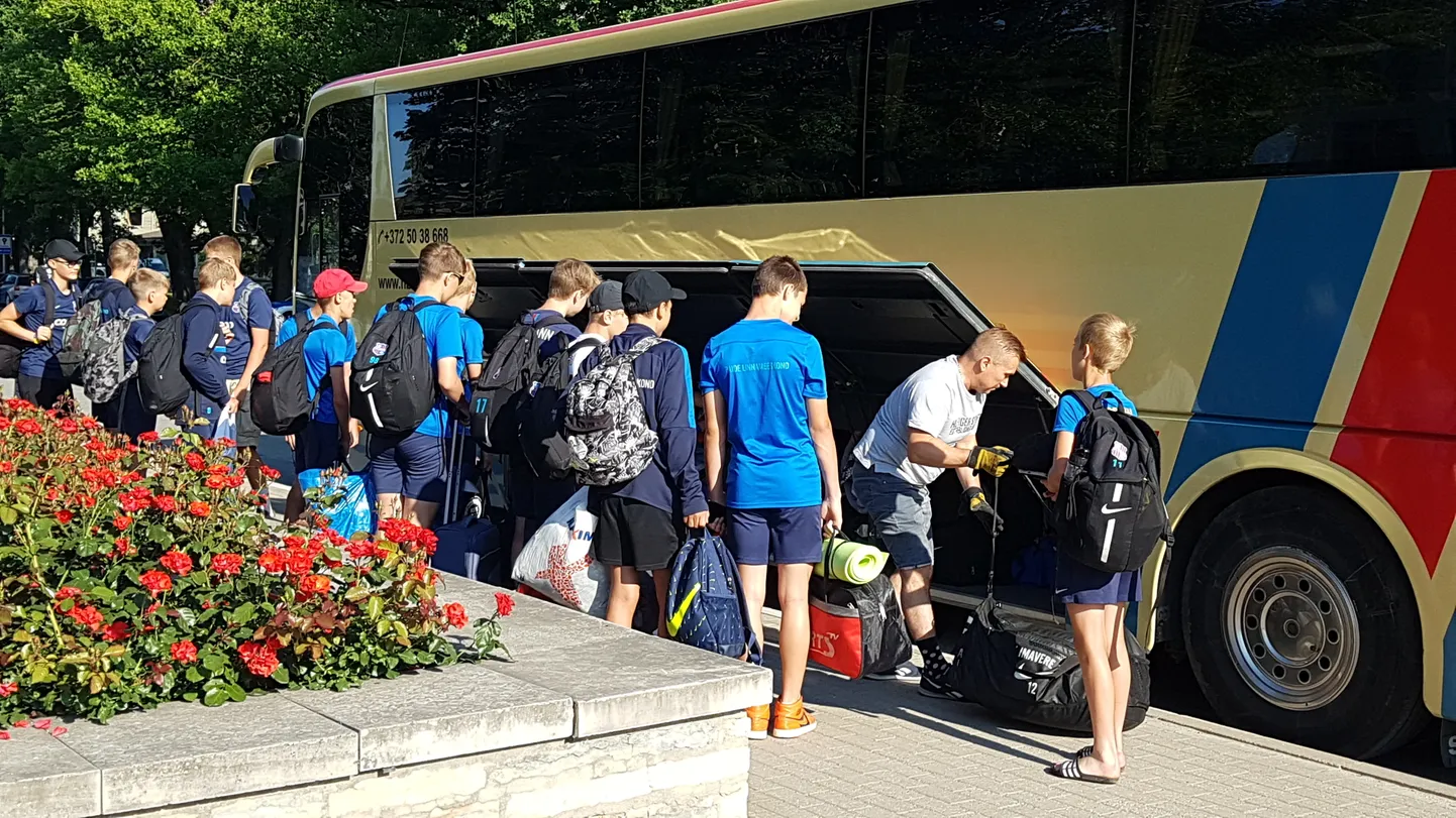 Paide Linnameeskonna noormängijad suunduvad Pärnusse neljapäevasele turniirile.