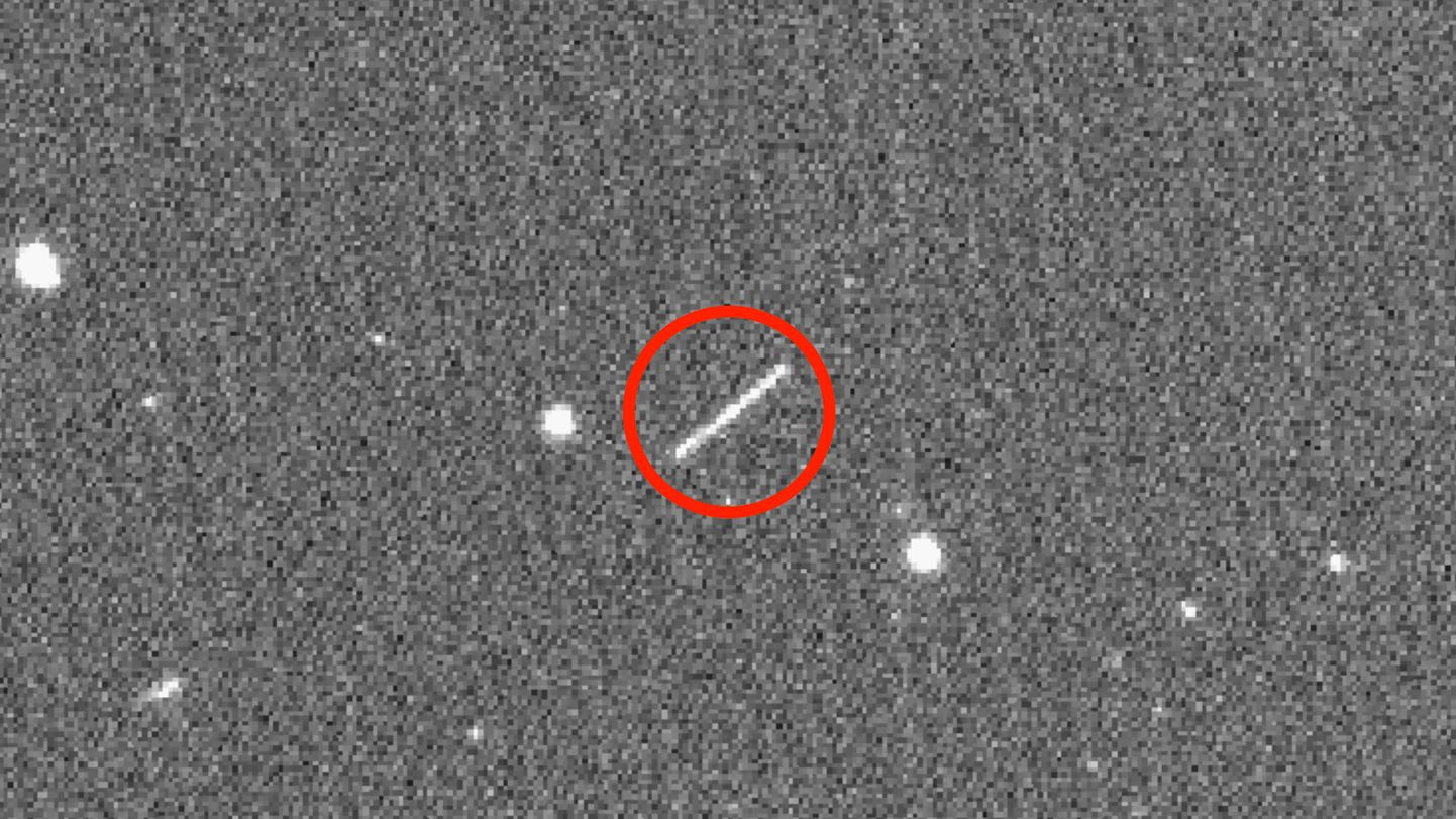 NASA teleskoobifoto 2020QG asteroidist