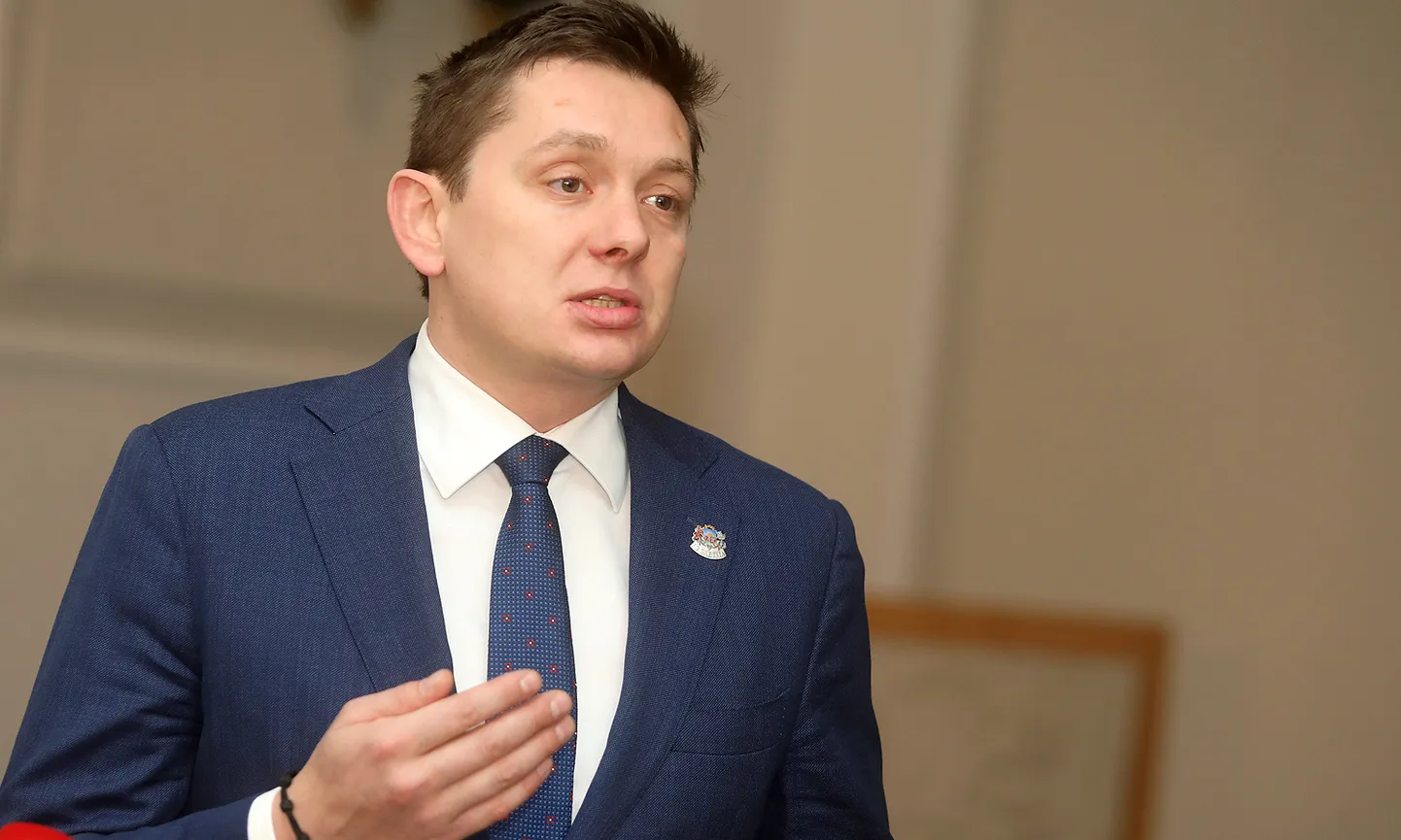 Artuss Kaimiņš.