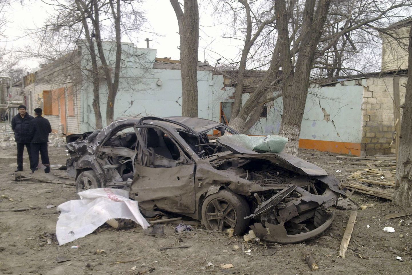 Põlenud auto Dagestani linnas Kizljaris