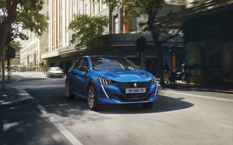 Peugeot e-208