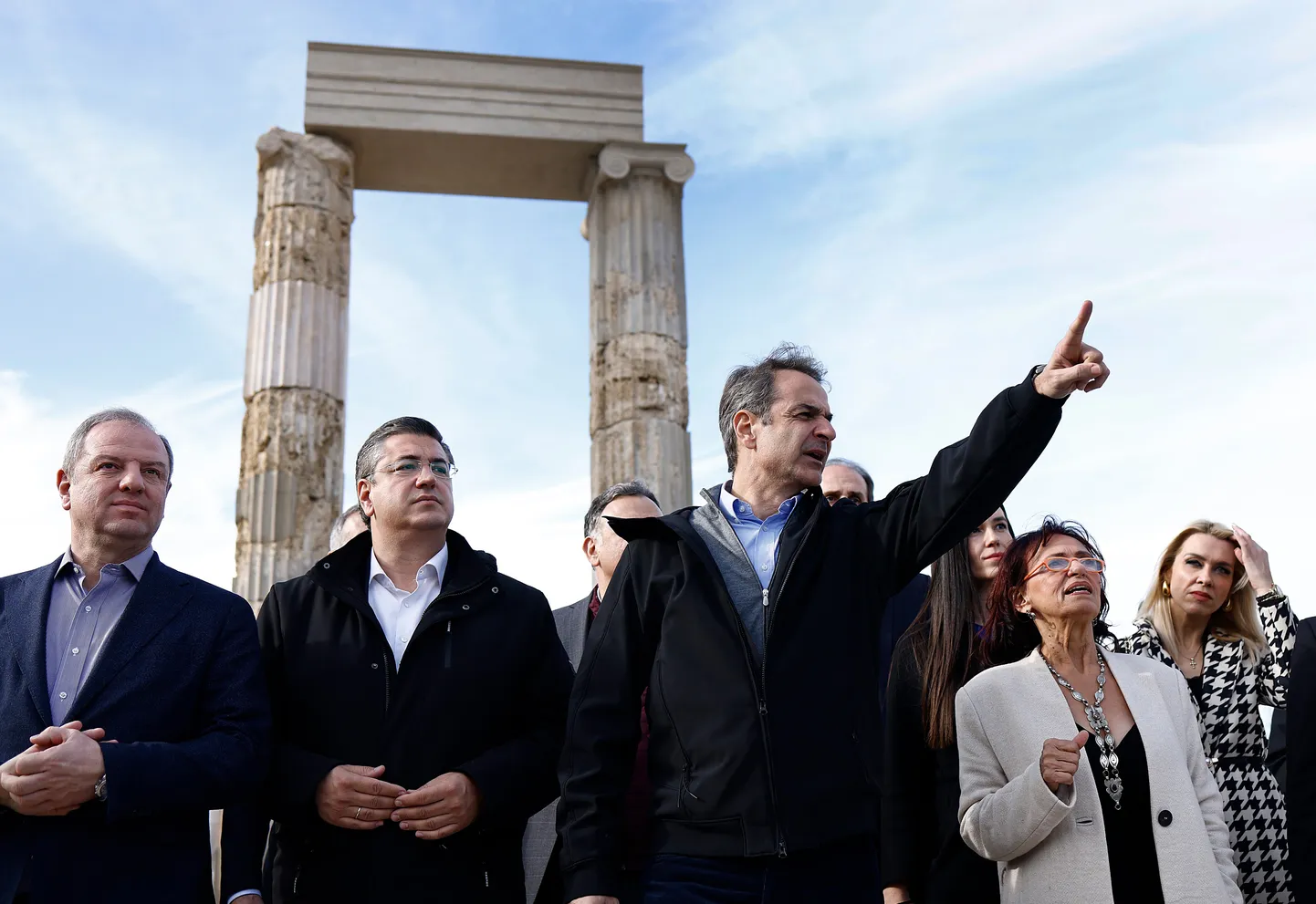 Kreeka peaminister Kyriakos Mitsotakis Aigai palee avamistseremoonial. Kõigile soovijatele avaneb antiikaja kuulus maamärk pühapäeval.