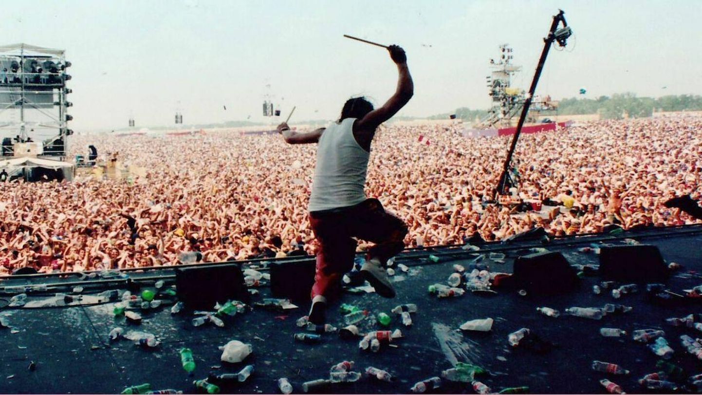 Mürgel Woodstock ’99 festivalil. Kaader filmist «Trainwreck: Woodstock &#39;99»