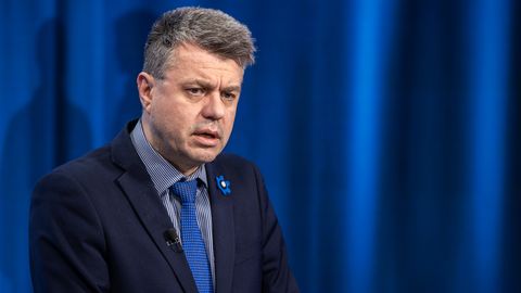 URMAS REINSALU ⟩ Kaua loobitakse surnud koera üle aia. Peaminister, andke aru ja tehke automaksule lõpp
