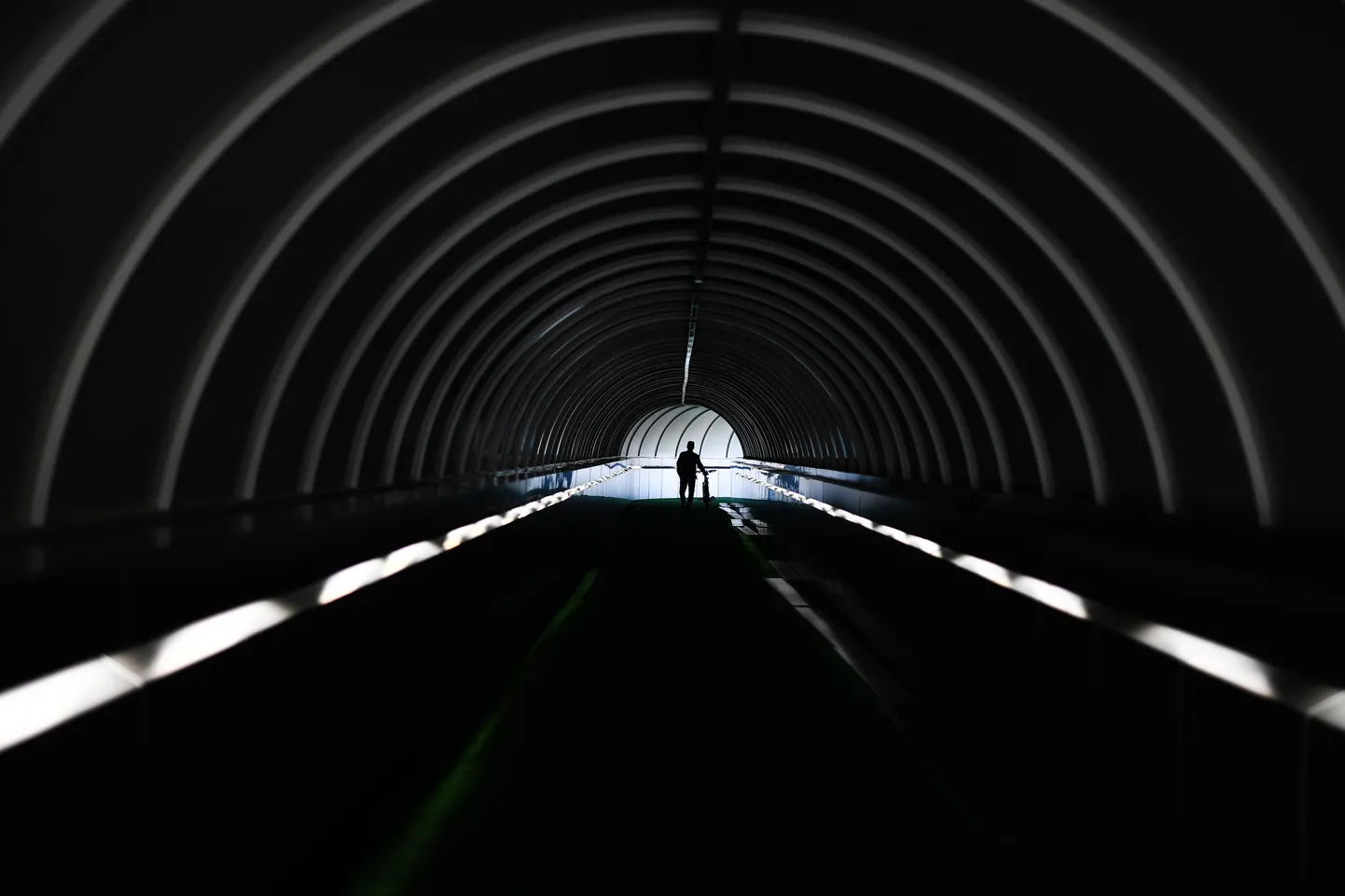 Tunnel.
