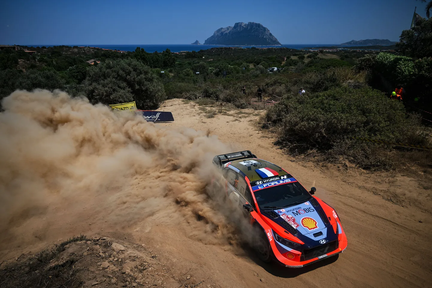 Adrien Fourmaux oskab ralliautoga sõita, aga tähtis on leida tasakaal.