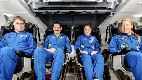 Pärast kümmet kuud kosmoses: SpaceX-i astronaudid alustavad täna koduteed – vaata otseülekannet!