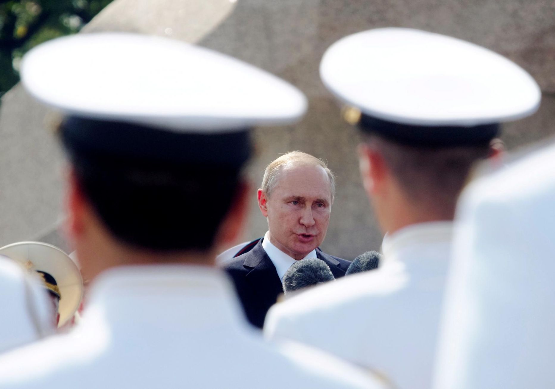 Venemaa president Vladimir Putin võidupüha paraadil sõduritele tervituskõnet pidamas.