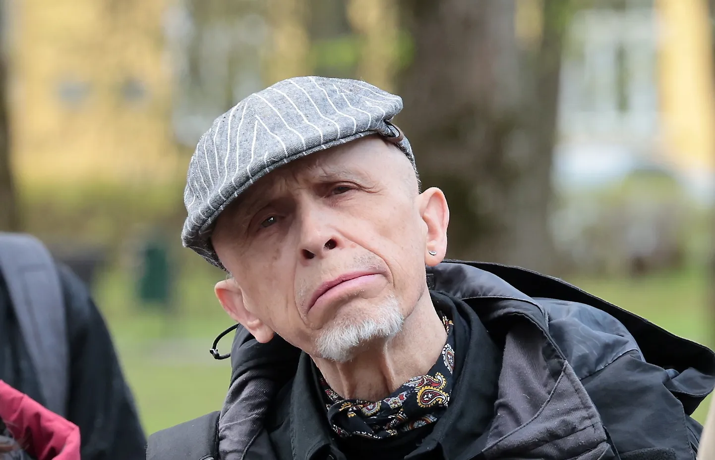 Mihkel Mutt käis 29. aprillil Toomel avamas Ormussoni mälestuspinki.