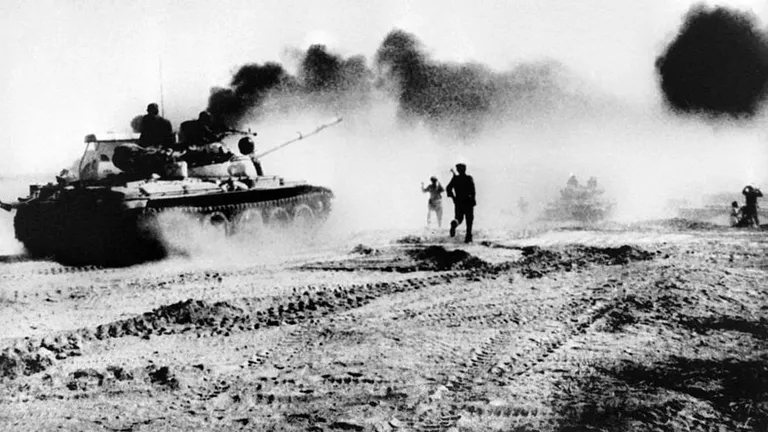 Фото иракских танков в 1980 году. За время боевых действий, длившихся восемь лет, погибли сотни тысяч человек.