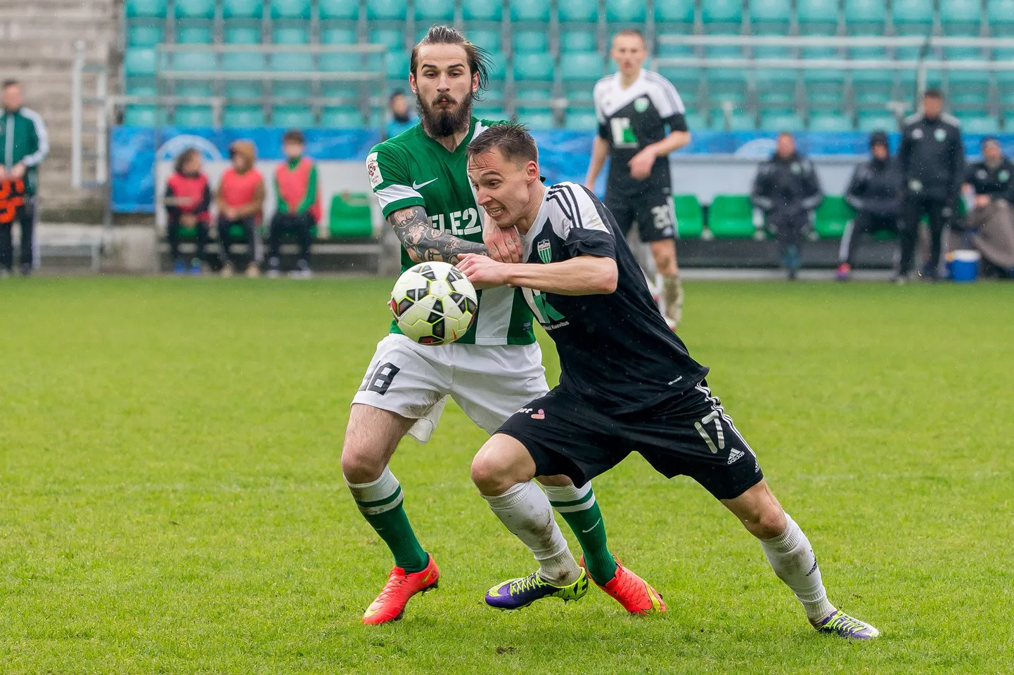 Tänavust hooaega kahvatult alustanud FC Levadia sai 9. voorus magusa võidu, kui võõrsil alistati 1:0 FC Flora. Turniiritabelis jagab Levadia Sillamäe Kaleviga 16 punktiga kolmandat kohta. Flora on 21 silmaga teine.