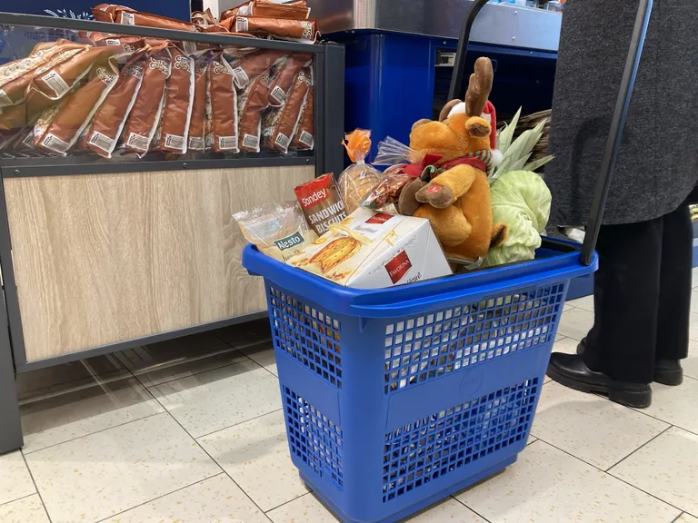 Корзинки с колесиками Lidl.