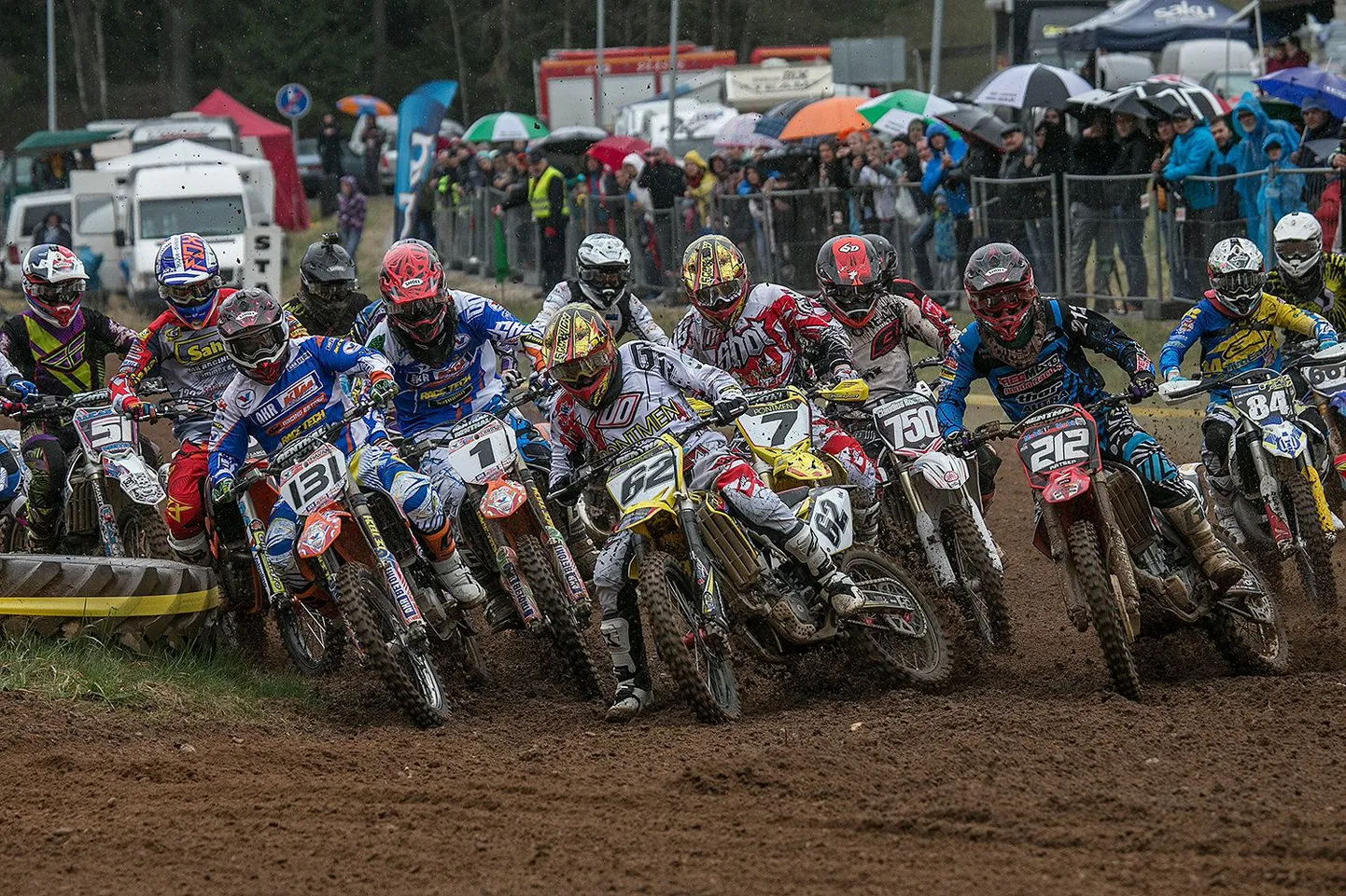 MX A klassi start: Juss Laansoo (nr 1), Heido Havam (131), Andero Lusbo (62), Kristjan Rätsep (212).