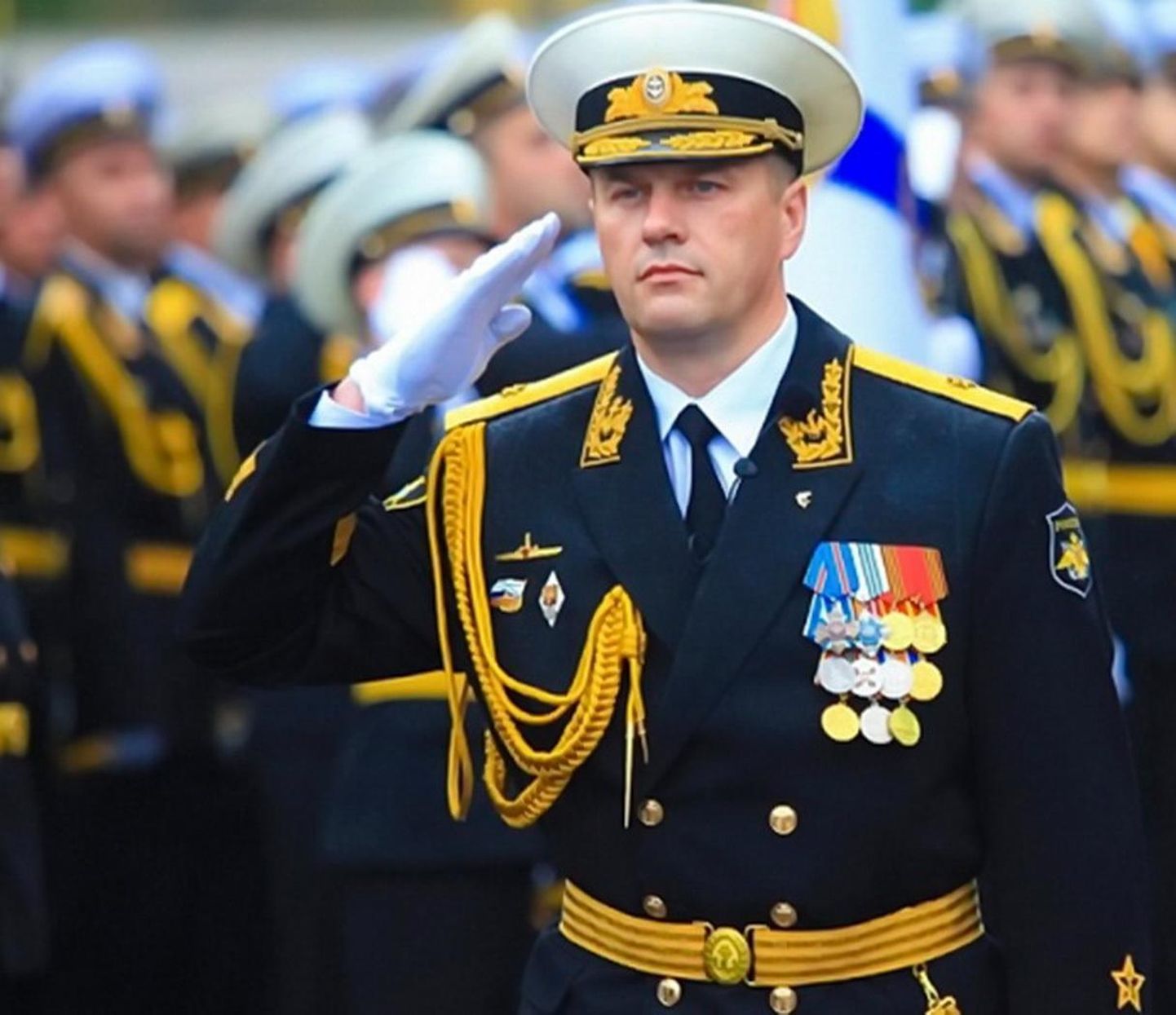 Venemaa Musta mere laevastiku alused hõivasid kolm Ukraina sõjalaeva koos 24 Ukraina meremehega. Väidetavalt oli Viktor Liina üks selle hõivamisoperatsiooni juhte.
