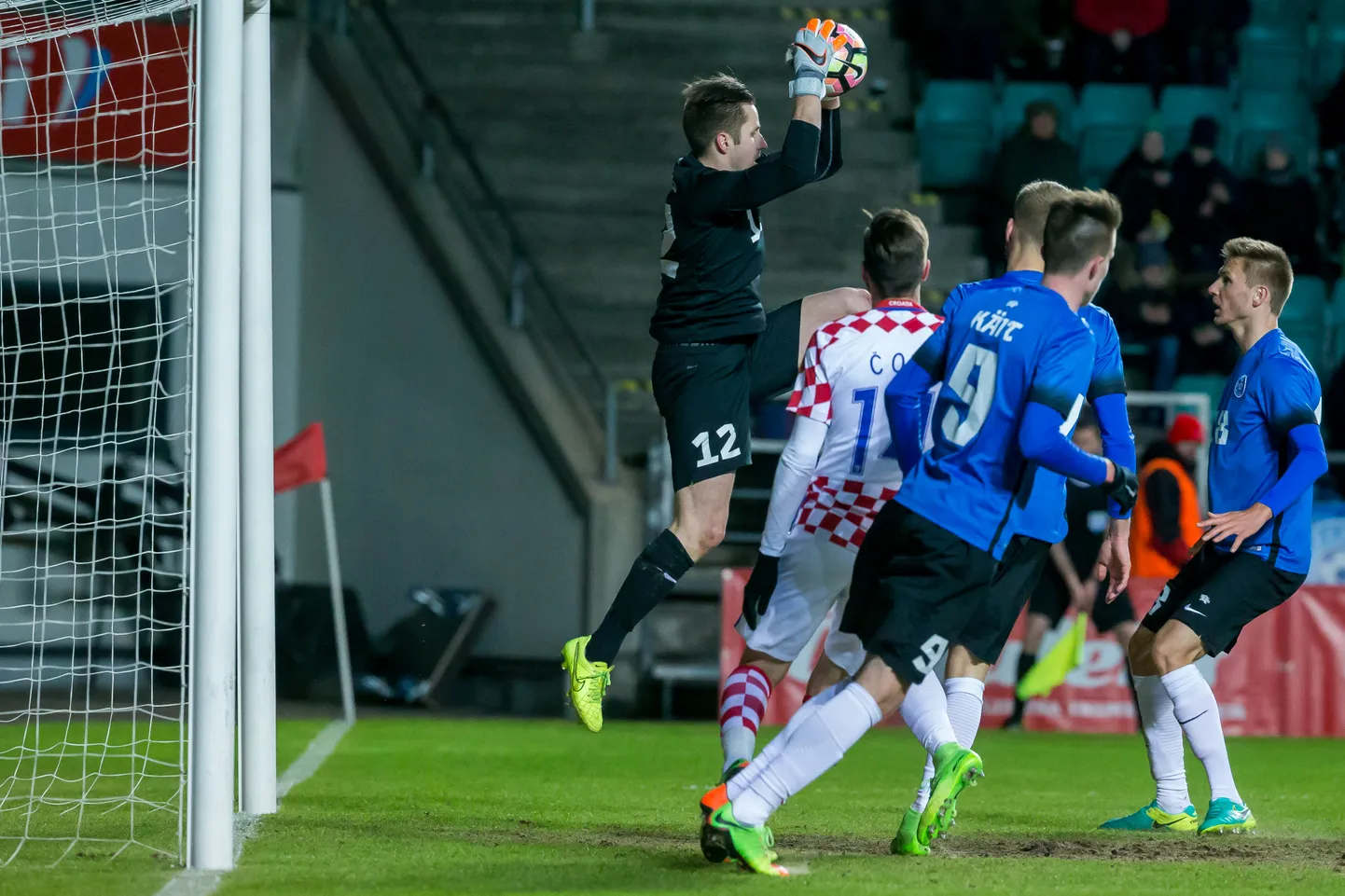 Marko Meerits 2017. aastal mängus Horvaatiaga Eesti väravat kaitsmas.